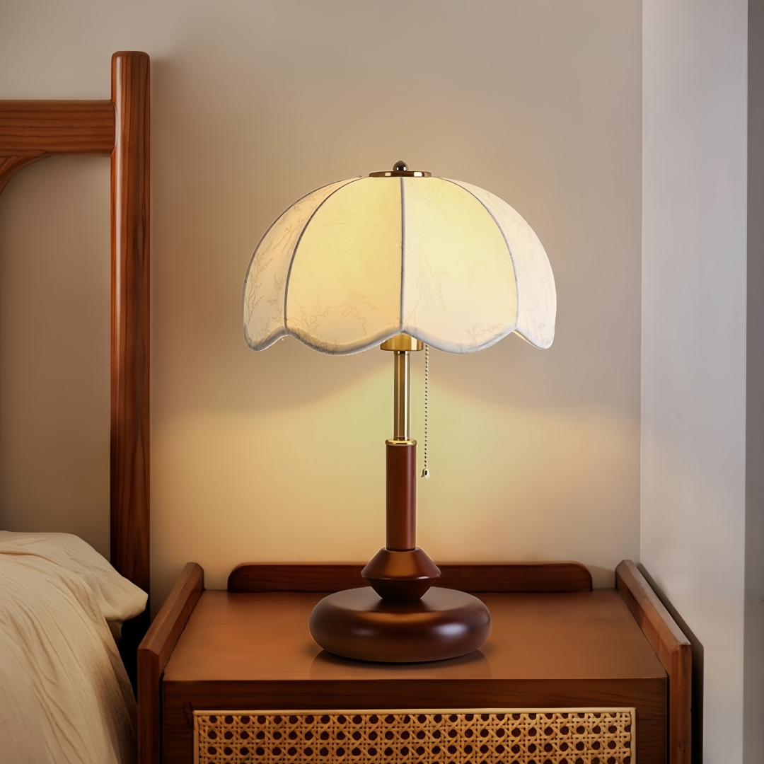 Home And Textiles - Vintage Scalloped Dome Table Lamp for