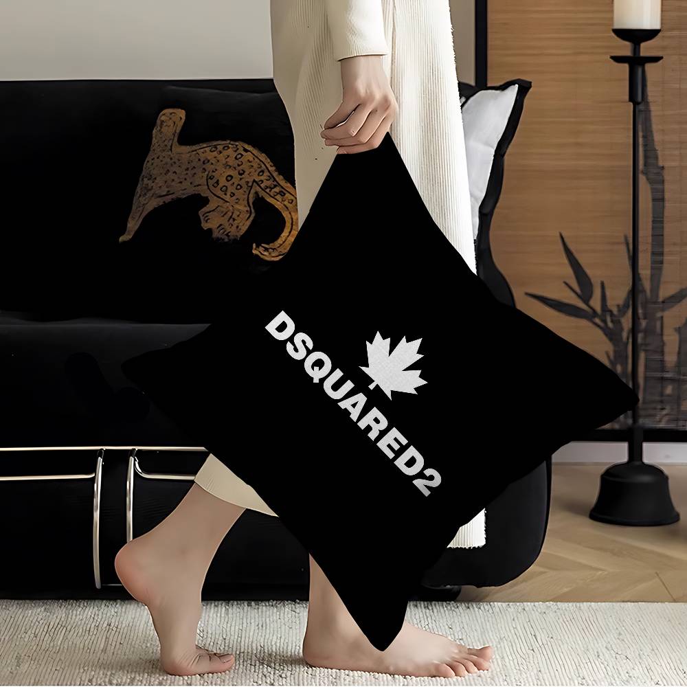 LOGO D-Dsquared2 Cushion Cover - Home Textiles Logo ulasan dan harga